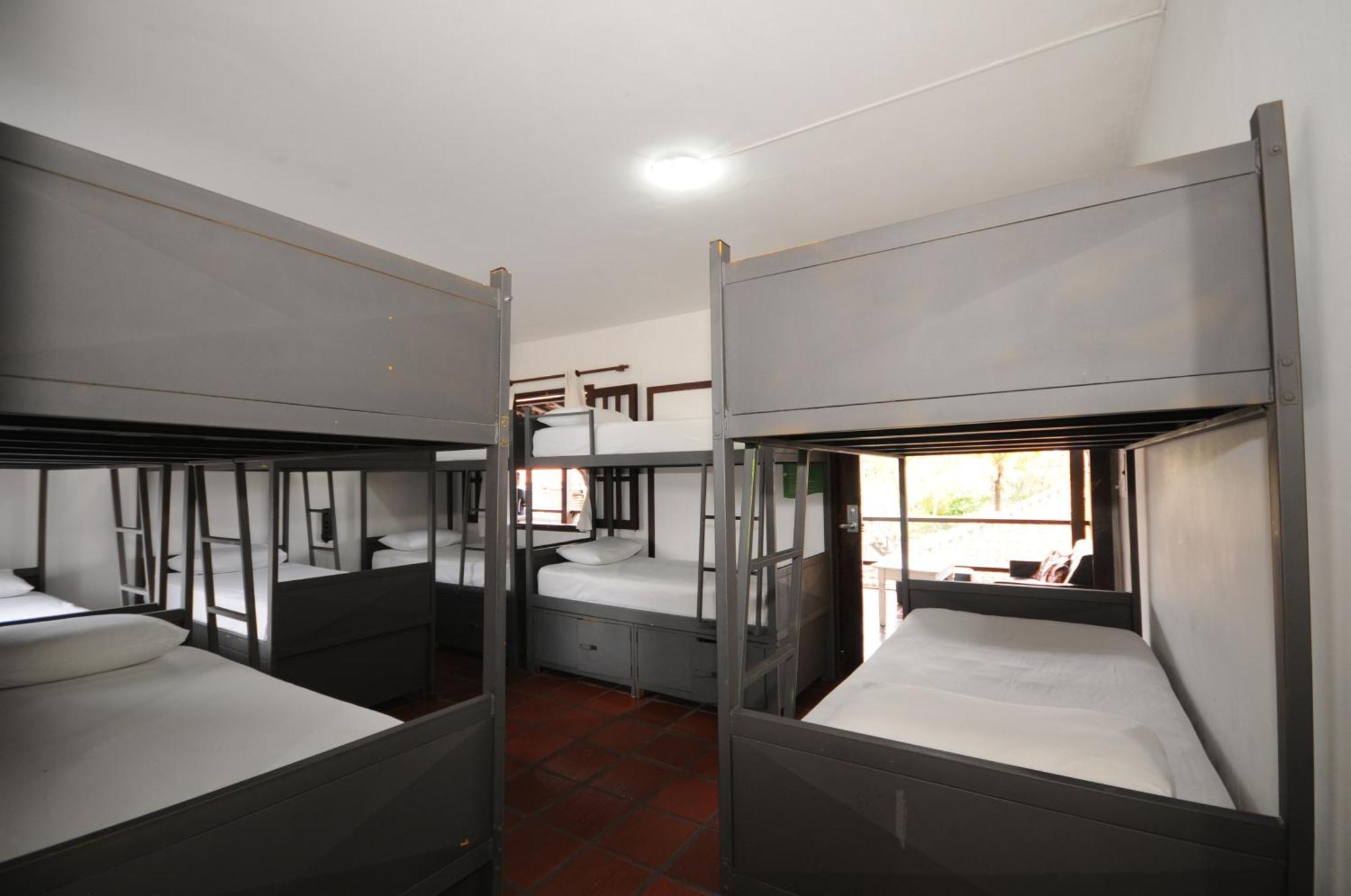 Che Lagarto Hostel